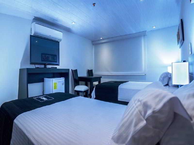 Hotel Metropolitano نيفا المظهر الخارجي الصورة