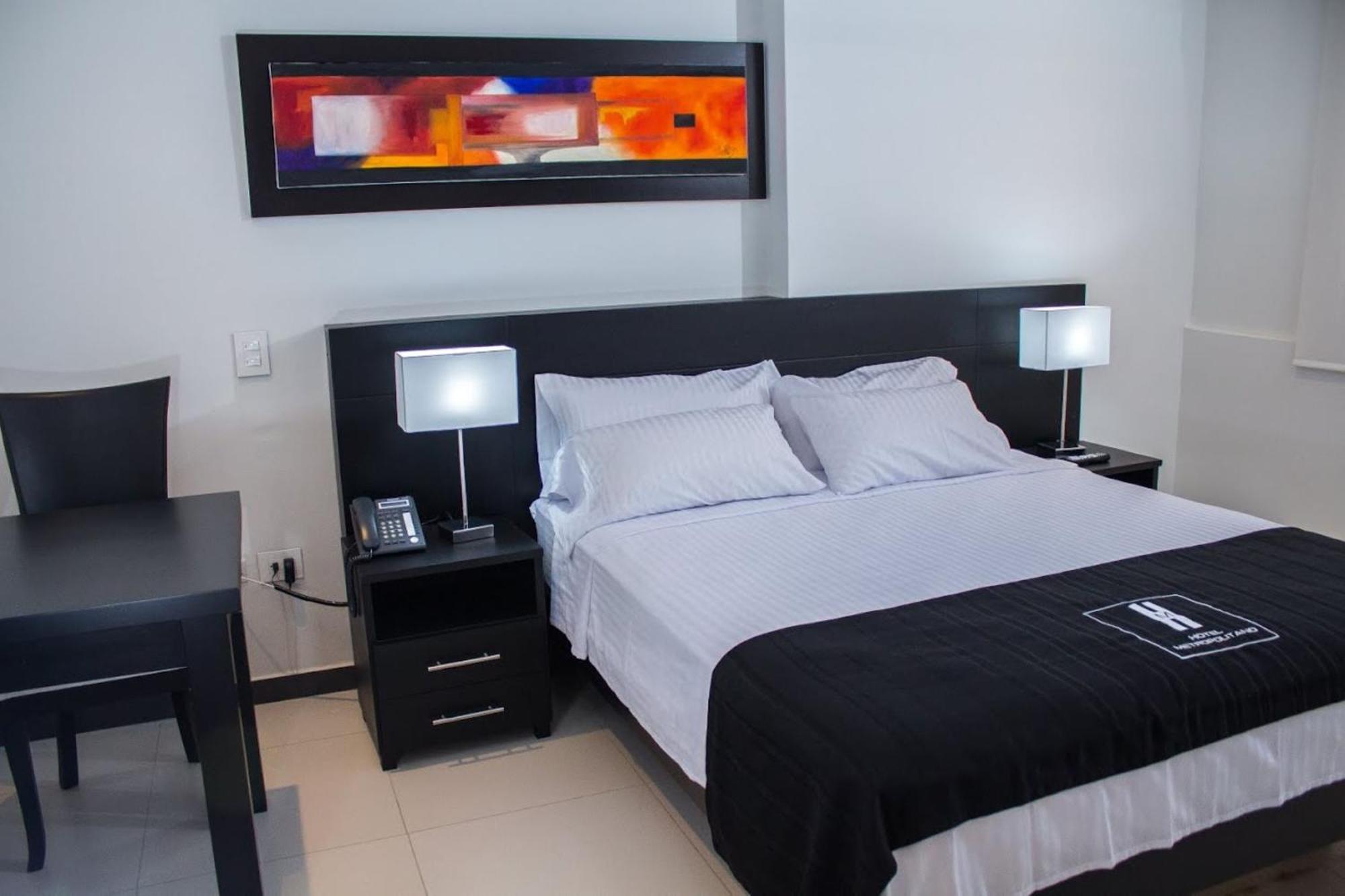 Hotel Metropolitano نيفا المظهر الخارجي الصورة