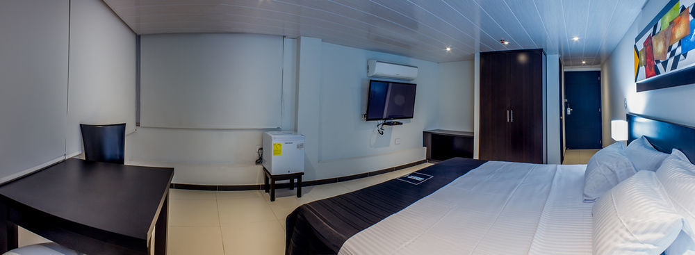 Hotel Metropolitano نيفا المظهر الخارجي الصورة